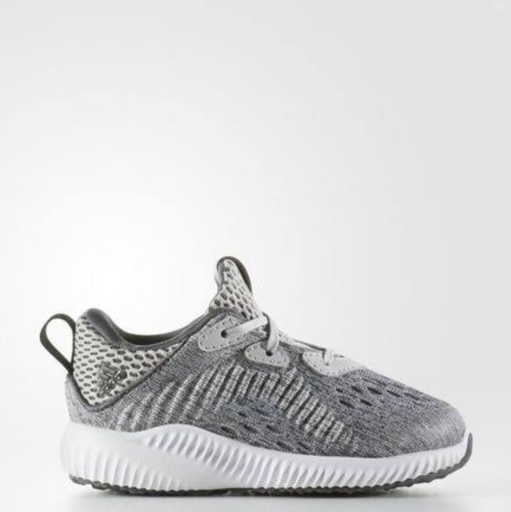 Adidas alphabounce